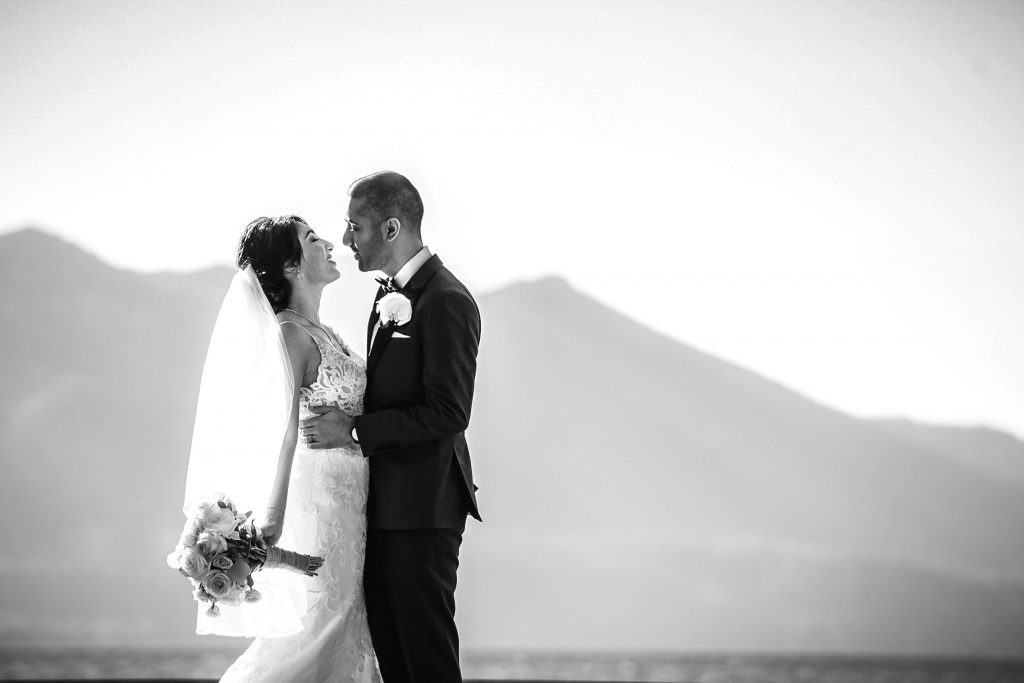 How to Elope? - Elopement ideas & Requirements Intimate wedding ceremony in South Lake Tahoe, California